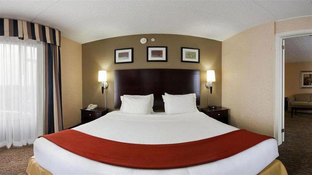 Holiday Inn Express Seaford-Route 13 Esterno foto